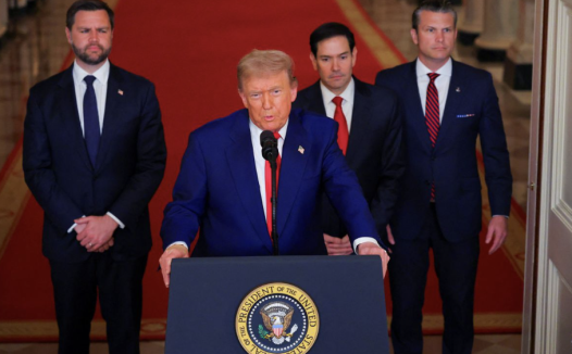 从撕毁伊核协议到狂轰伊朗,这场战争,不是美国的战争,而是特朗普一个人的